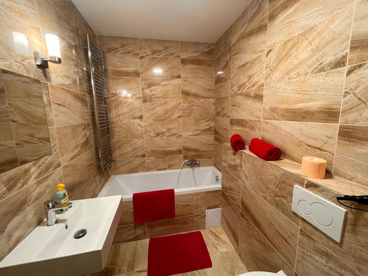 Amazing Apartment Zborovska براغ المظهر الخارجي الصورة